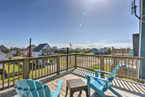 Sun-Soaked Texas Getaway with Multiple Decks!